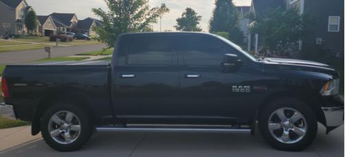 Photo 4 of 9 of 2014 RAM 1500 Big Horn